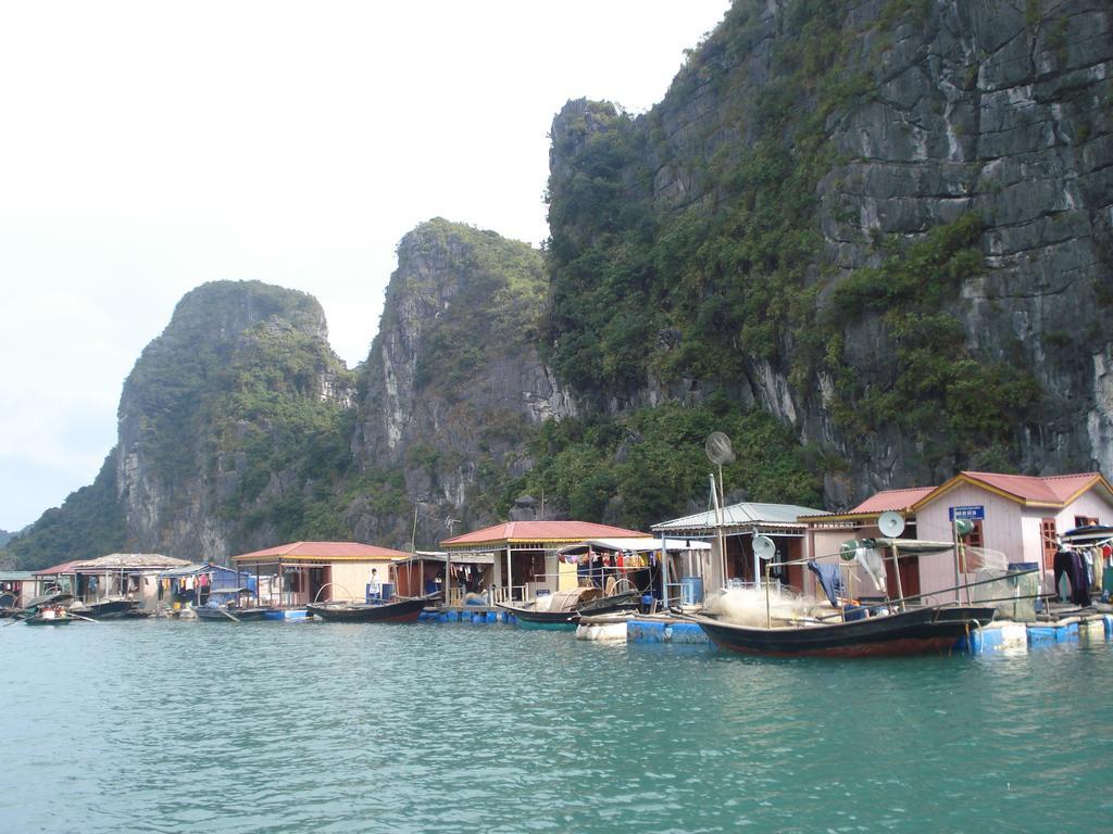 Halong Happy Hostel (Adults Only) Халонг Экстерьер фото