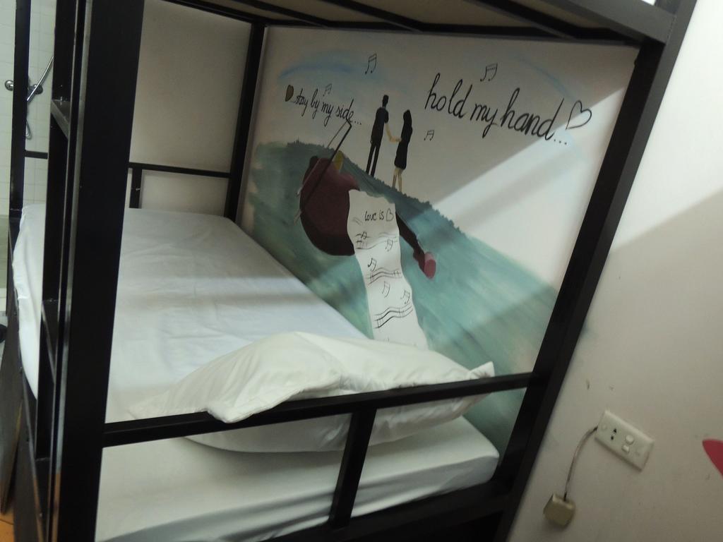 Halong Happy Hostel (Adults Only) Халонг Экстерьер фото